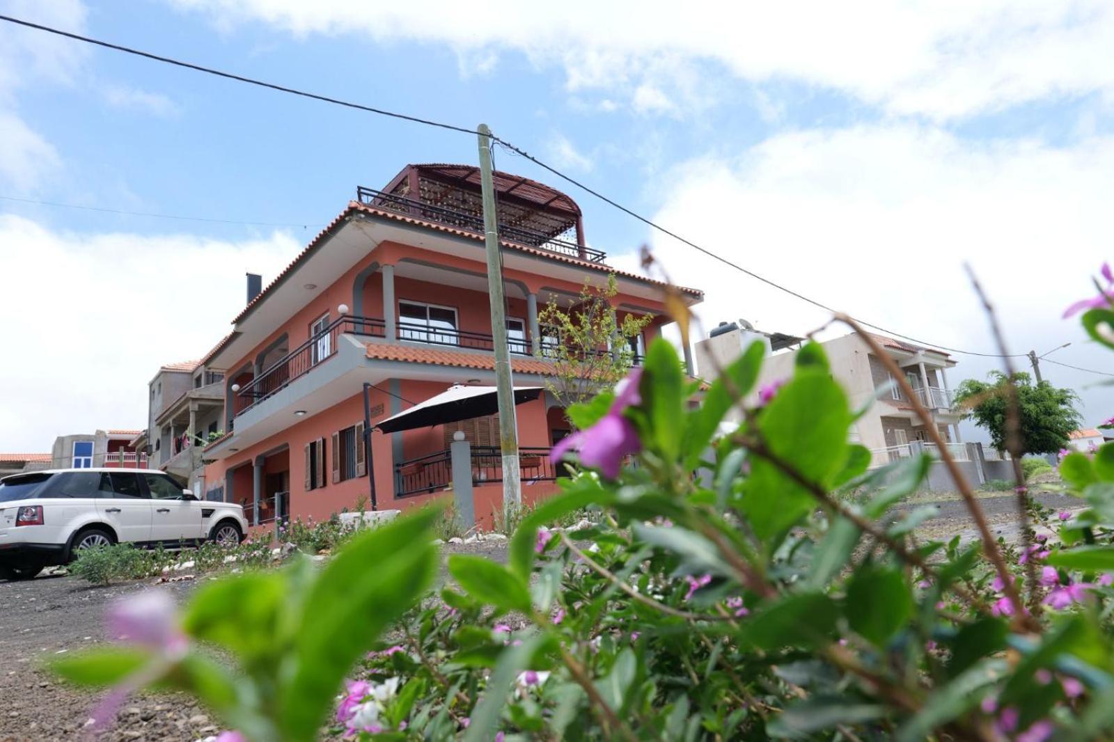 Tarrafal House Exterior photo